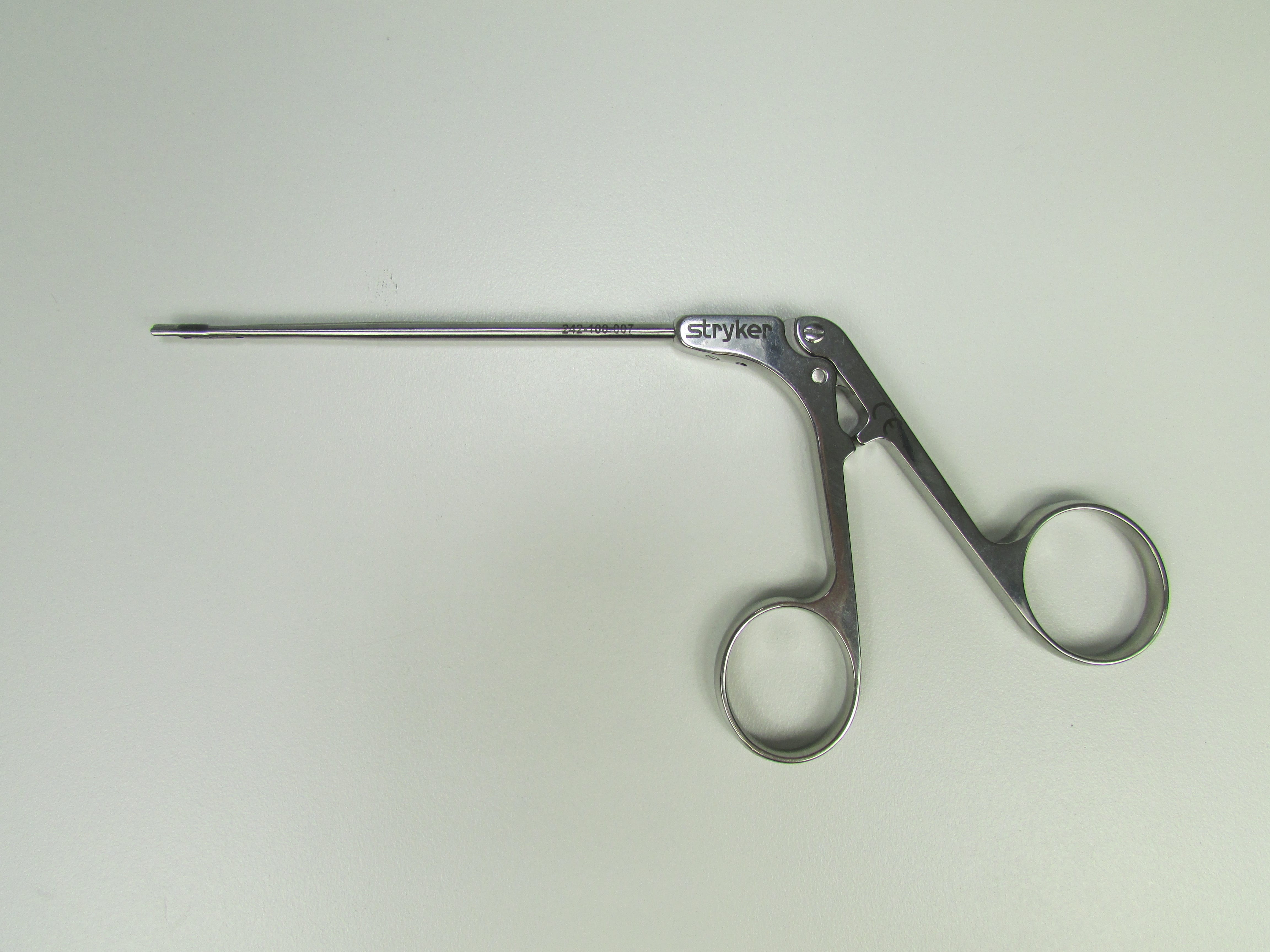 Stryker 2.5mm Scissor Arthroscopy Instrument United Endoscopy